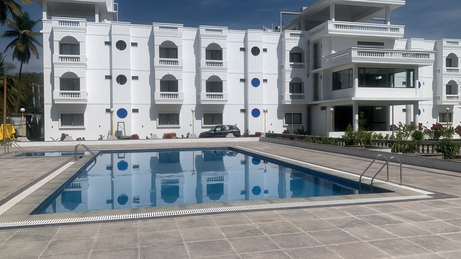Hotel Agni grounds